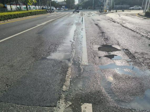 龙岗积极推动道路整治显成效3.png