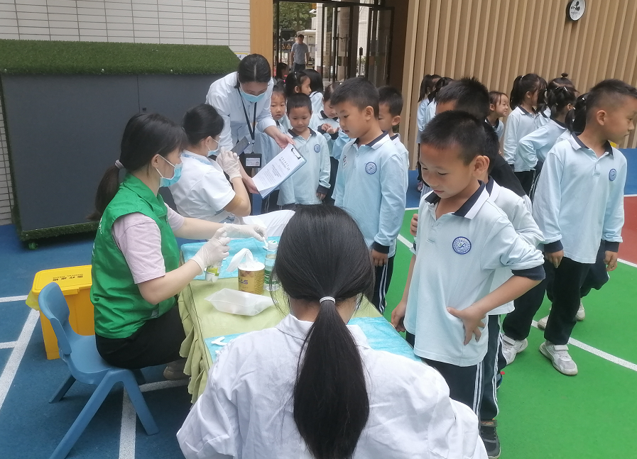 切实保障儿童健康权益 平湖卫生监督分所加强学校卫生督导
