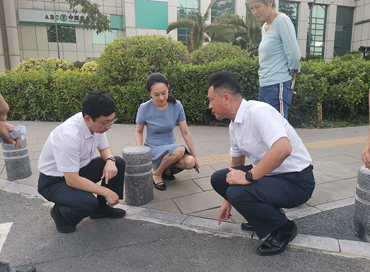 蔡鑫副局长调研龙岗区慢行系统.jpg