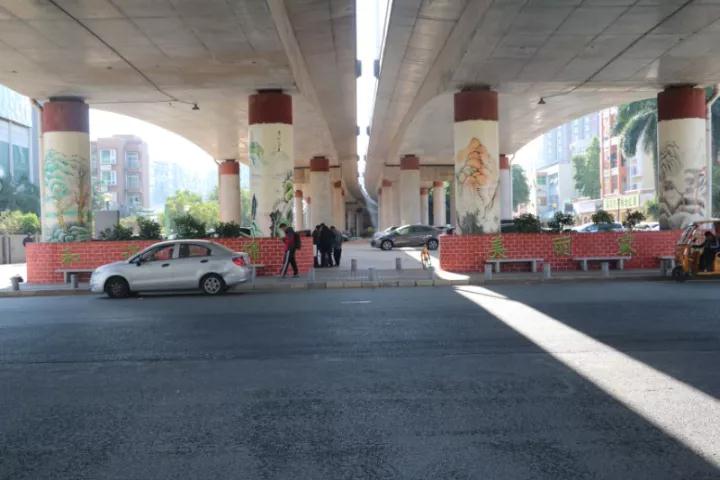康乐路于红棉路交汇路口