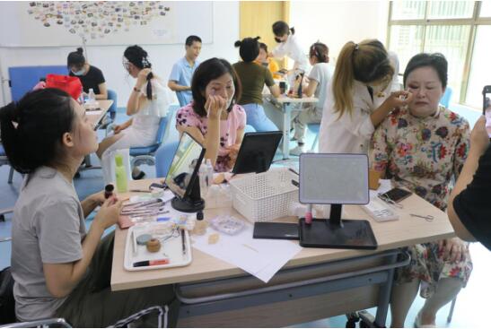 学员自主练习.jpg