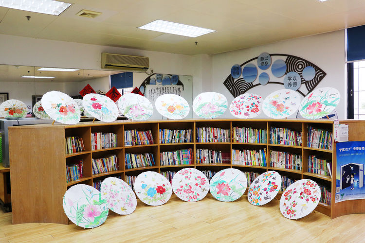 我们的节日｜伞画风采，旗韵中秋——怡锦社区开展旗袍秀庆中秋节活动8.jpg