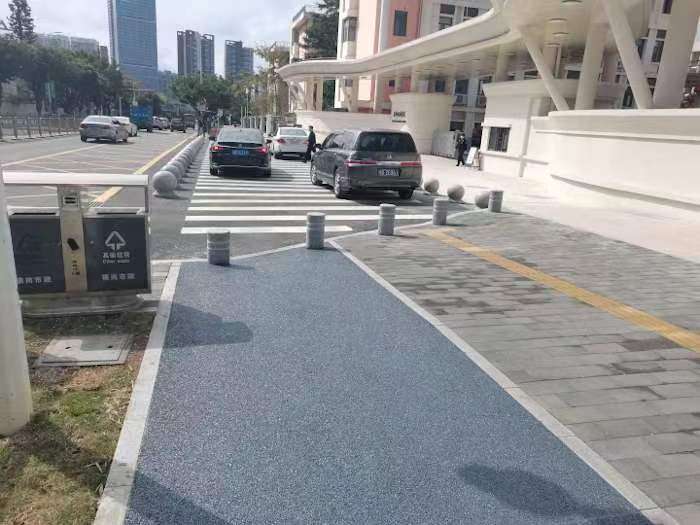 龙岗区整治校园周边道路隐患迎“开学季”，全力为开学保驾护航！(1).jpg
