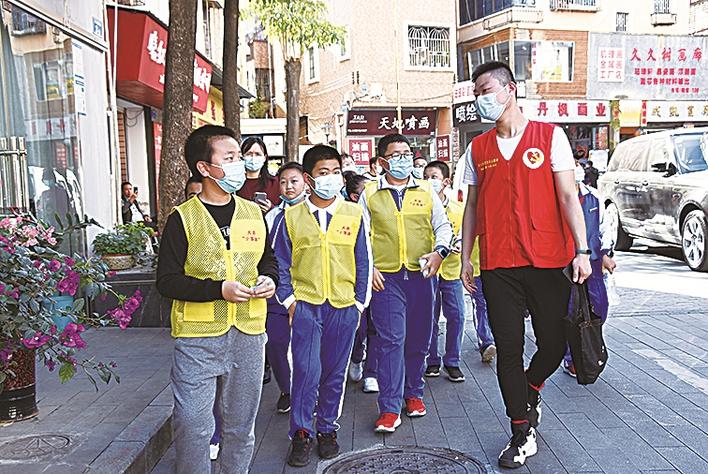 导游.jpg