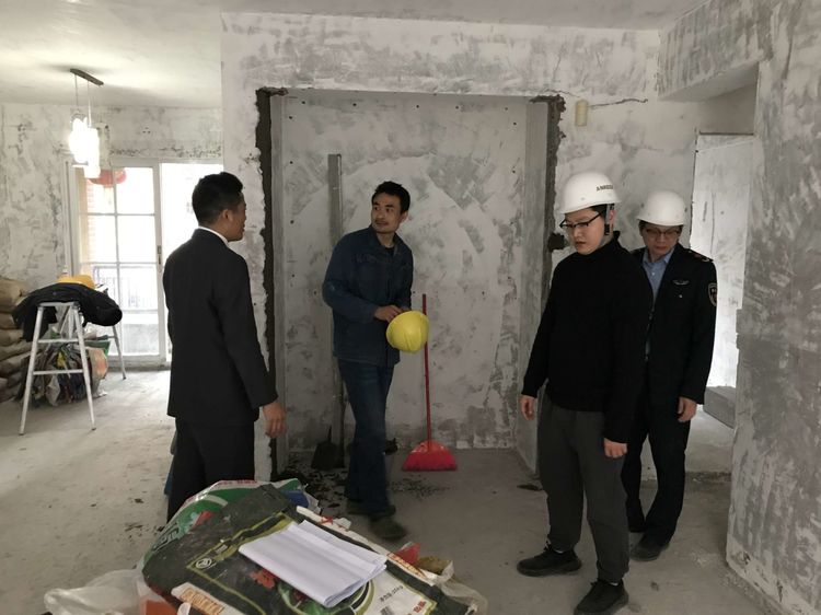 分管副站带队开展零星工程安全排查工作,提高施工人员安全意识,教育工程发包业主,尽一切手段确保业主和作业人员把各项安全措施落到实处 (3) 分管副站带队开展零星工程安全排查工作,提高施工人员安全意识,教育工程发包业主,尽一切手段确保业主和作业人员把各项安全措施落到实处 (3)