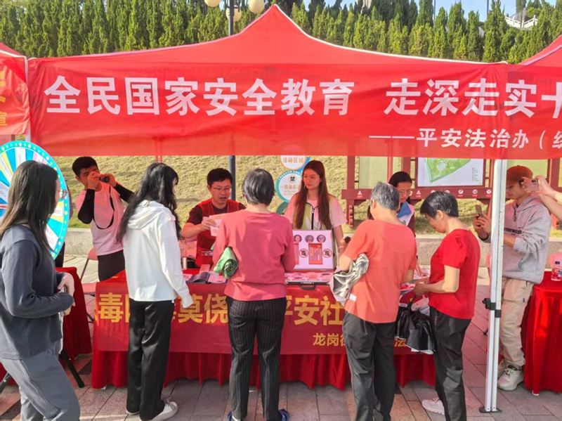 e3d9242bd8125701cac6f260810febe683ef2ab0a8c8a02b558a791e01f40912.png