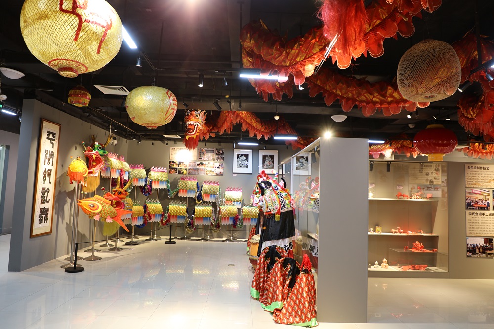 龙岗区文化馆非遗展厅3.JPG